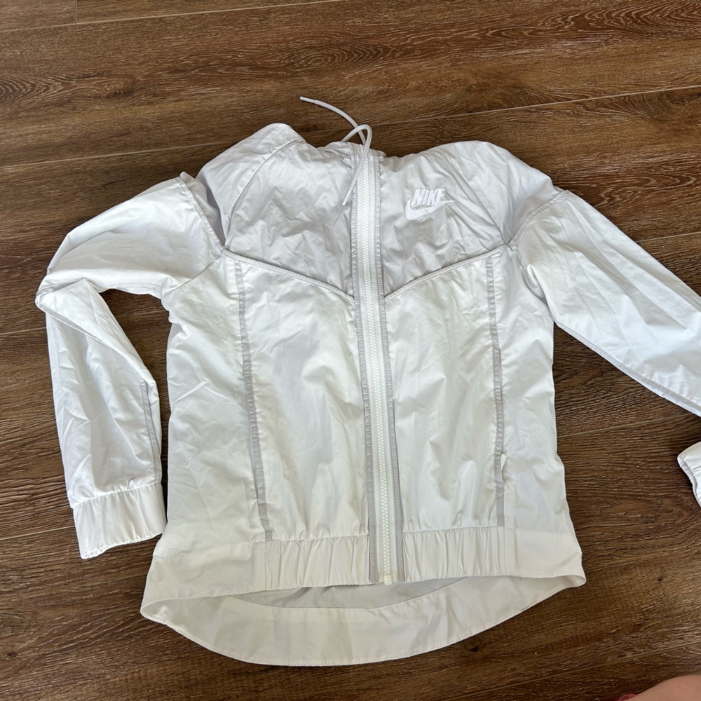 Nike Lightweight Windbreaker